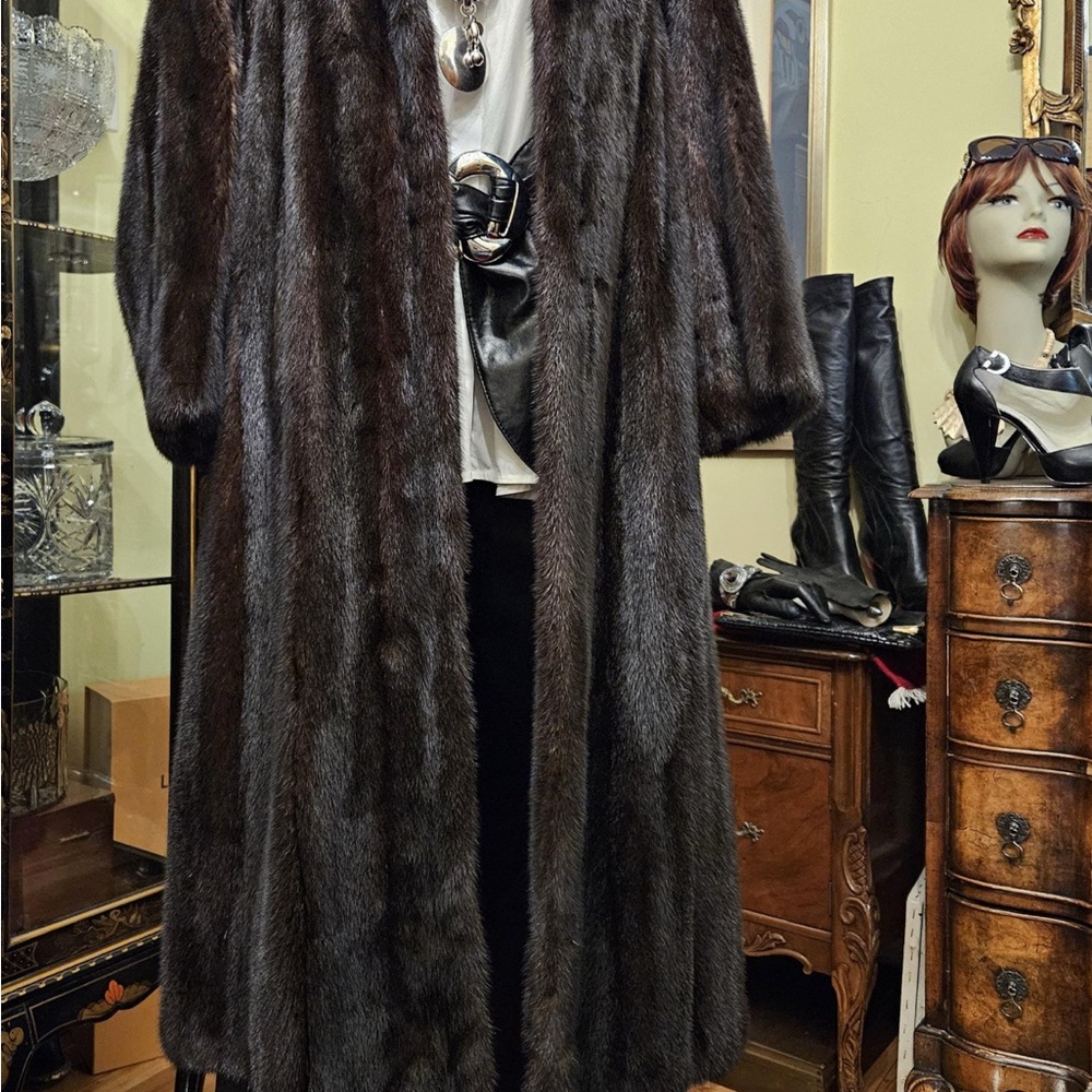 Elegant Dark Brown Fur Coat